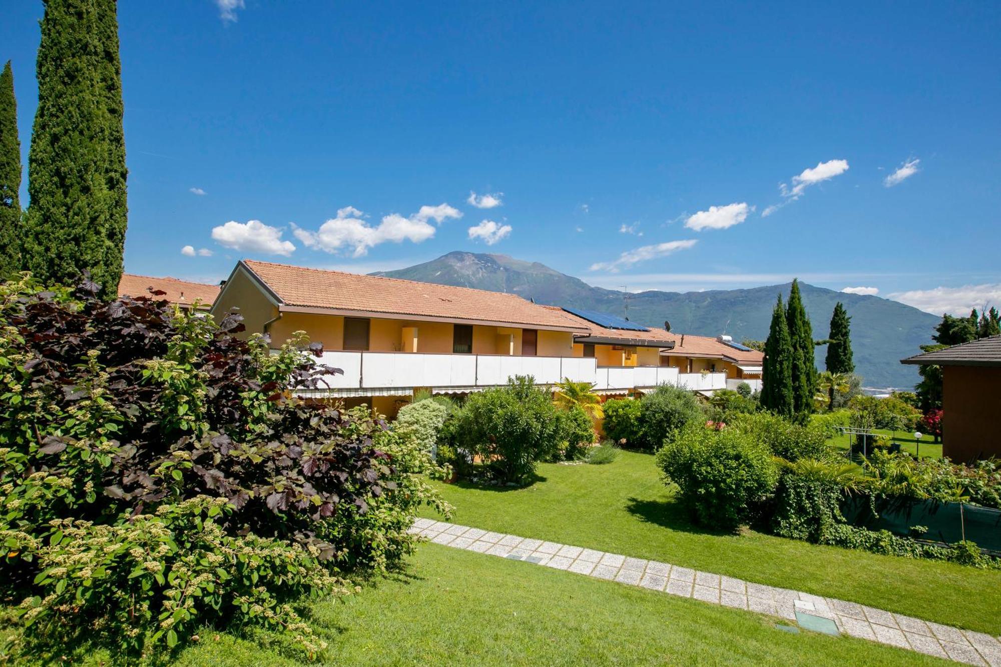 Residence Christina Due Laghi - Happy Rentals Tenno Zewnętrze zdjęcie